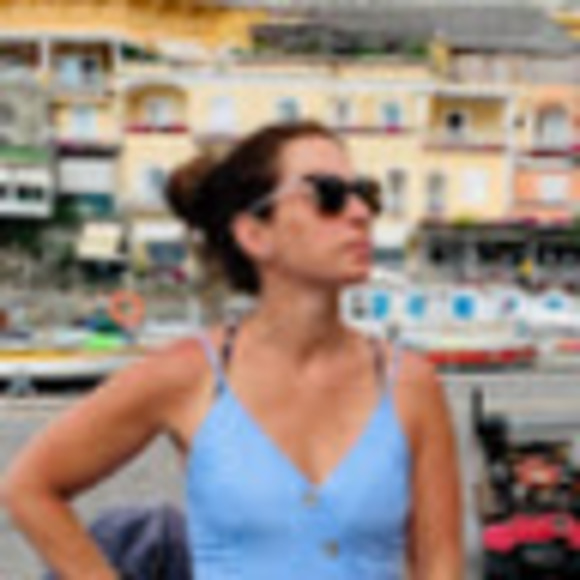 Meet your Posher, Megan - Picture 1 of 1